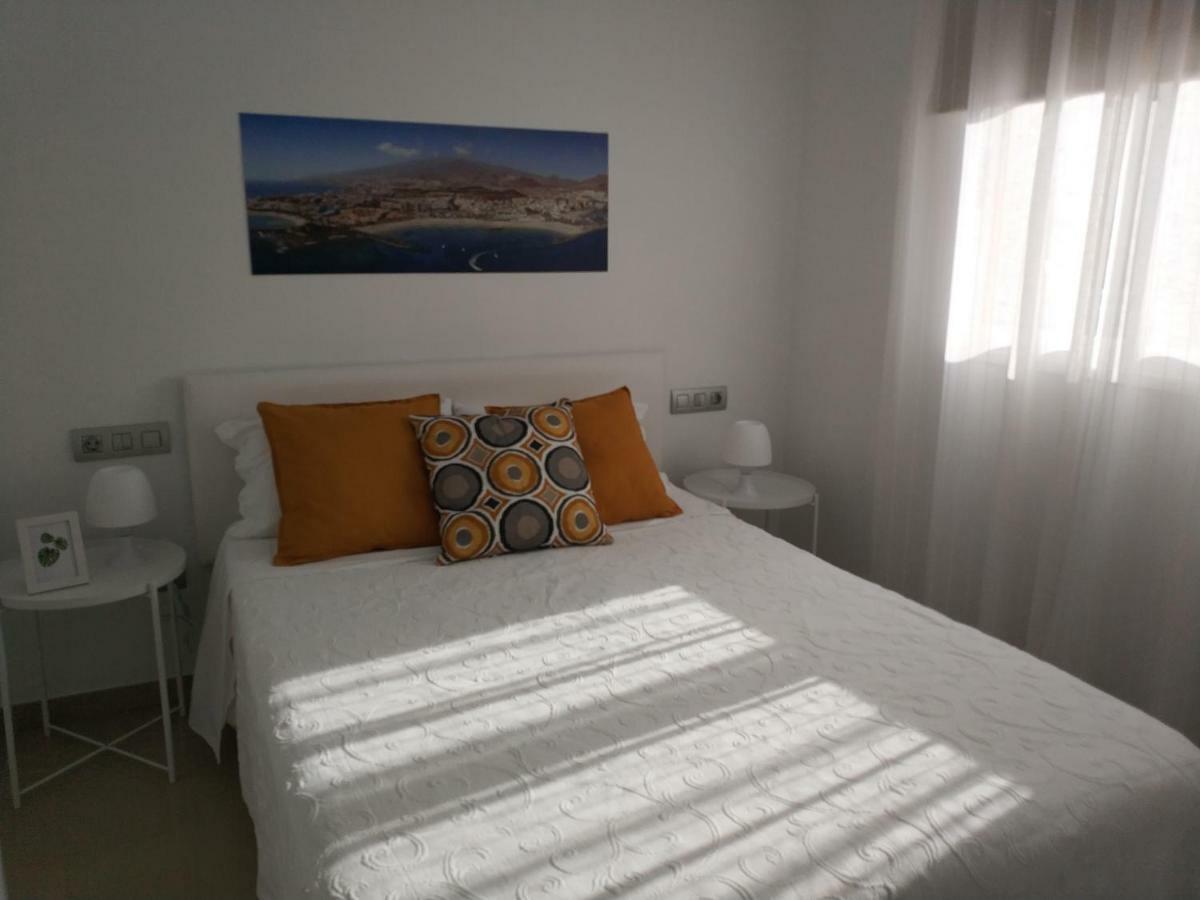 Oliva Daire Los Cristianos (Tenerife)
